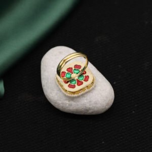 Ekachakra Kundan Finger Ring White