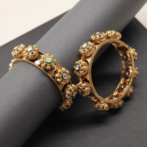 Ekakanta Antique Bangle Green