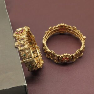 Ekamukhi Antique Temple Bangle Maroon