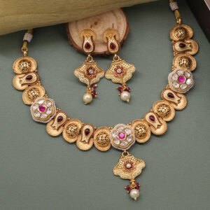 Ekanthika Antique Necklace Set Maroon