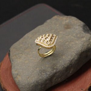 Ekashraya Kundan Finger Ring White