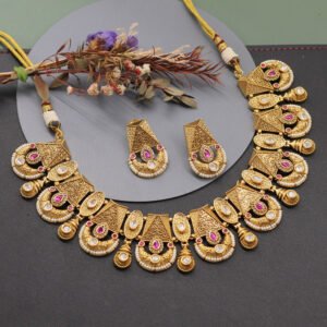 Ekaparnika Antique Necklace Set Maroon